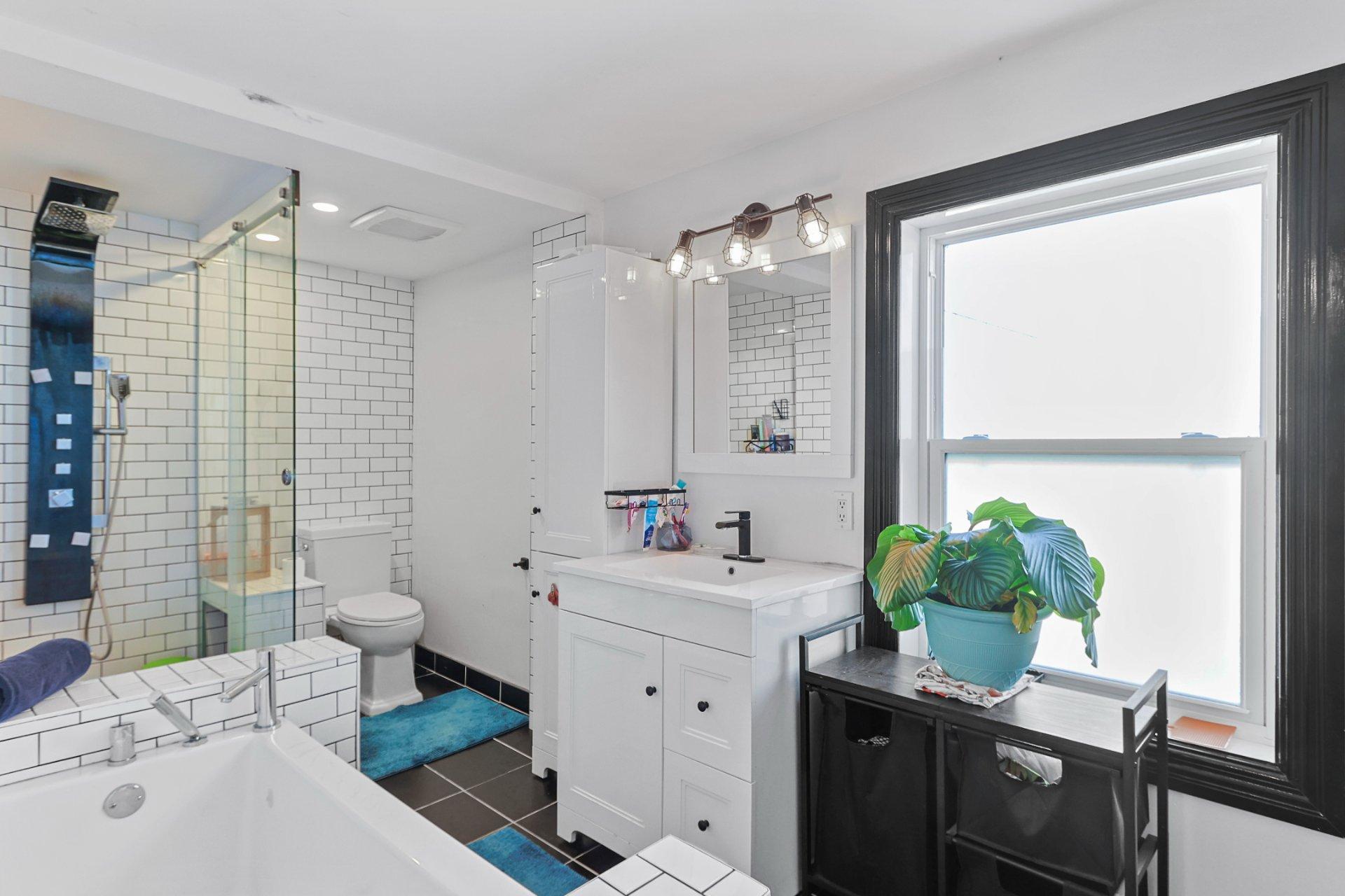 









195


Ch. de la Rivière-des-fèves S.

,
Sainte-Martine,




QC
J0S1V0

