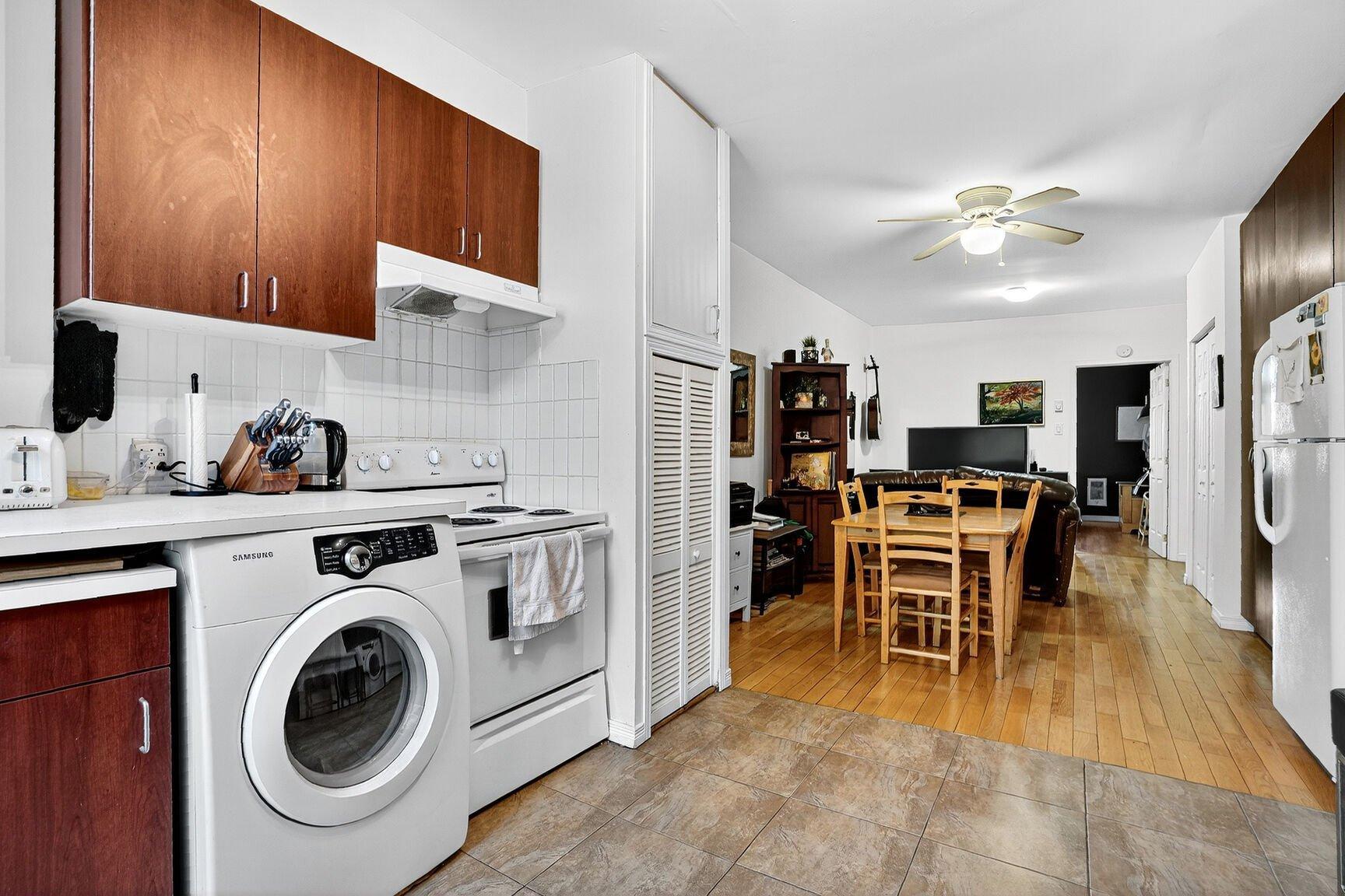 









550

 - 558


Rue de Ville-Marie

,
Montréal (Mercier/Hochelaga-Maisonneuve),




QC
H1V3J6

