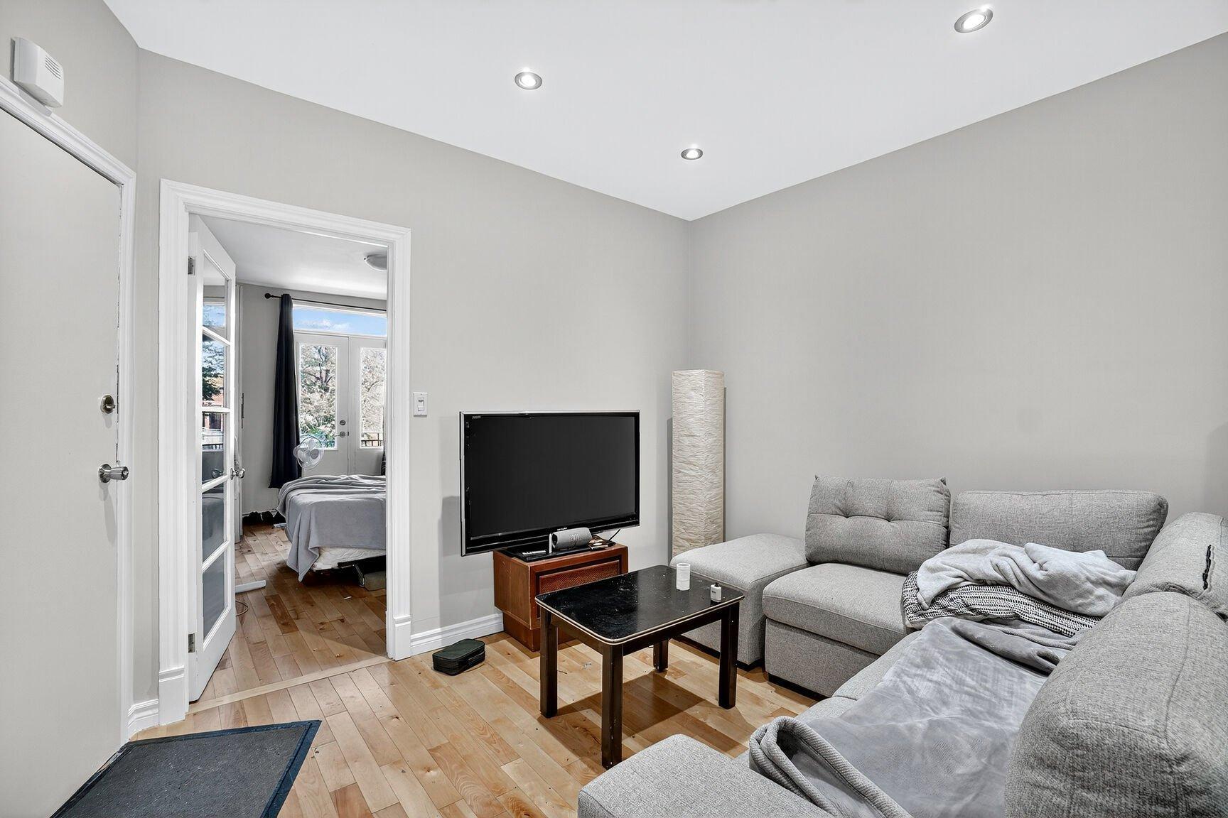 









550

 - 558


Rue de Ville-Marie

,
Montréal (Mercier/Hochelaga-Maisonneuve),




QC
H1V3J6

