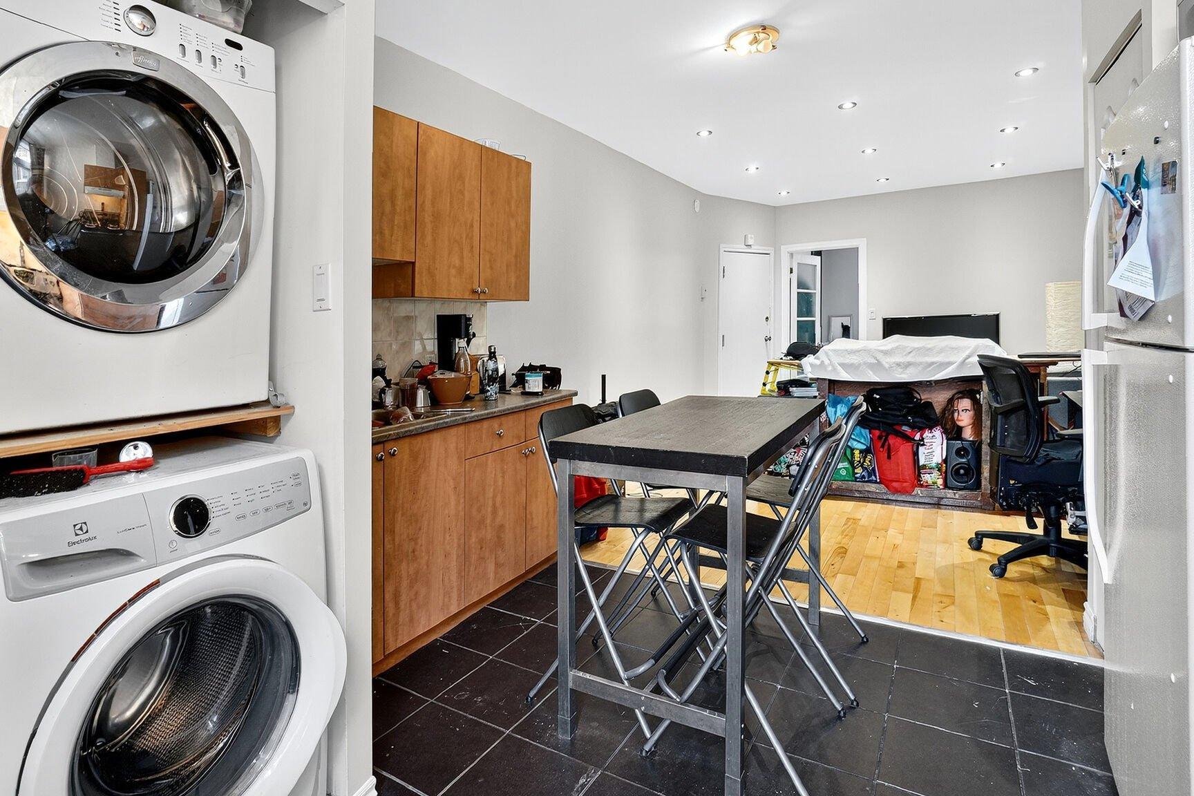 









550

 - 558


Rue de Ville-Marie

,
Montréal (Mercier/Hochelaga-Maisonneuve),




QC
H1V3J6

