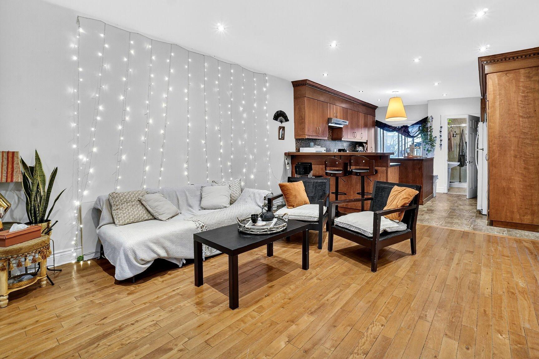 









550

 - 558


Rue de Ville-Marie

,
Montréal (Mercier/Hochelaga-Maisonneuve),




QC
H1V3J6

