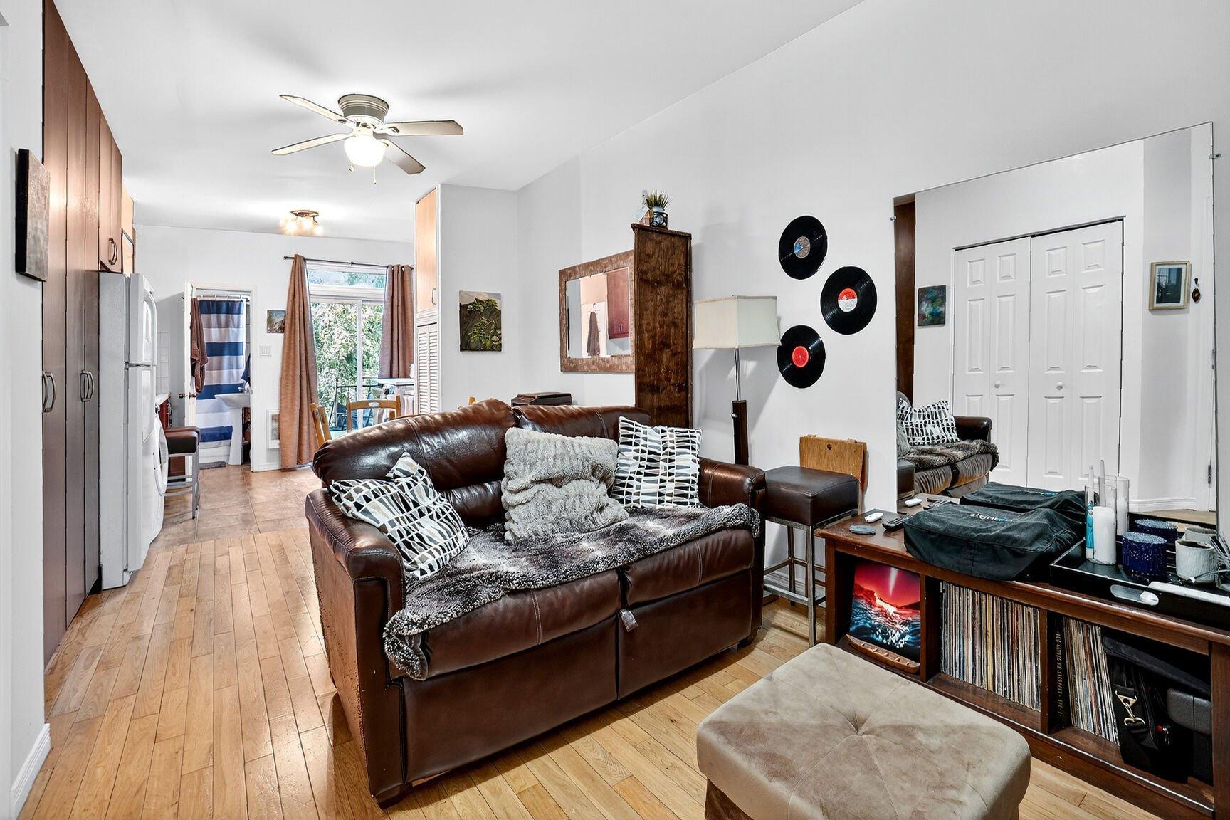 









550

 - 558


Rue de Ville-Marie

,
Montréal (Mercier/Hochelaga-Maisonneuve),




QC
H1V3J6

