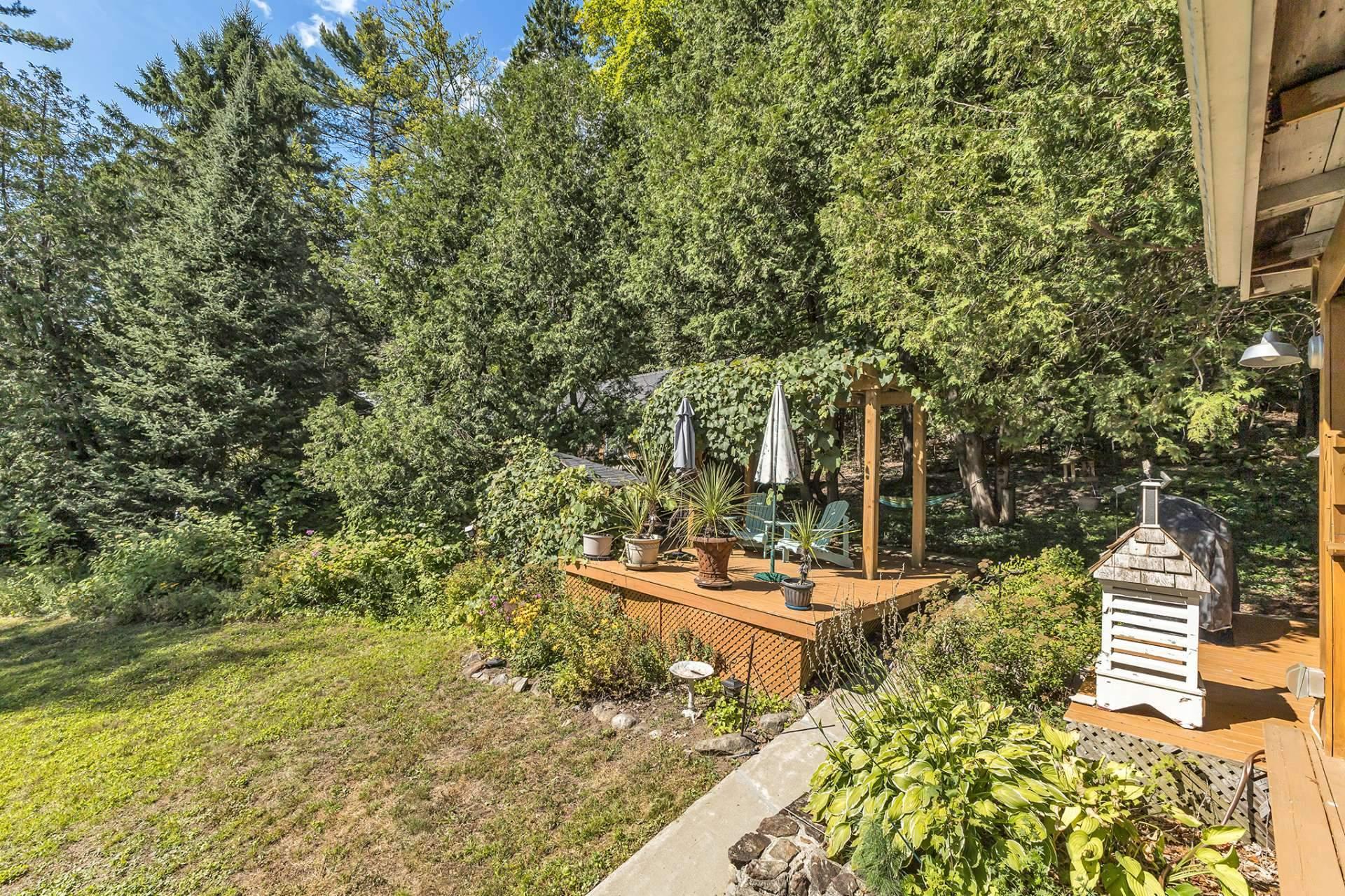 









21


Rue des Chardonnerets

,
Val-des-Monts,




QC
J8N5C3

