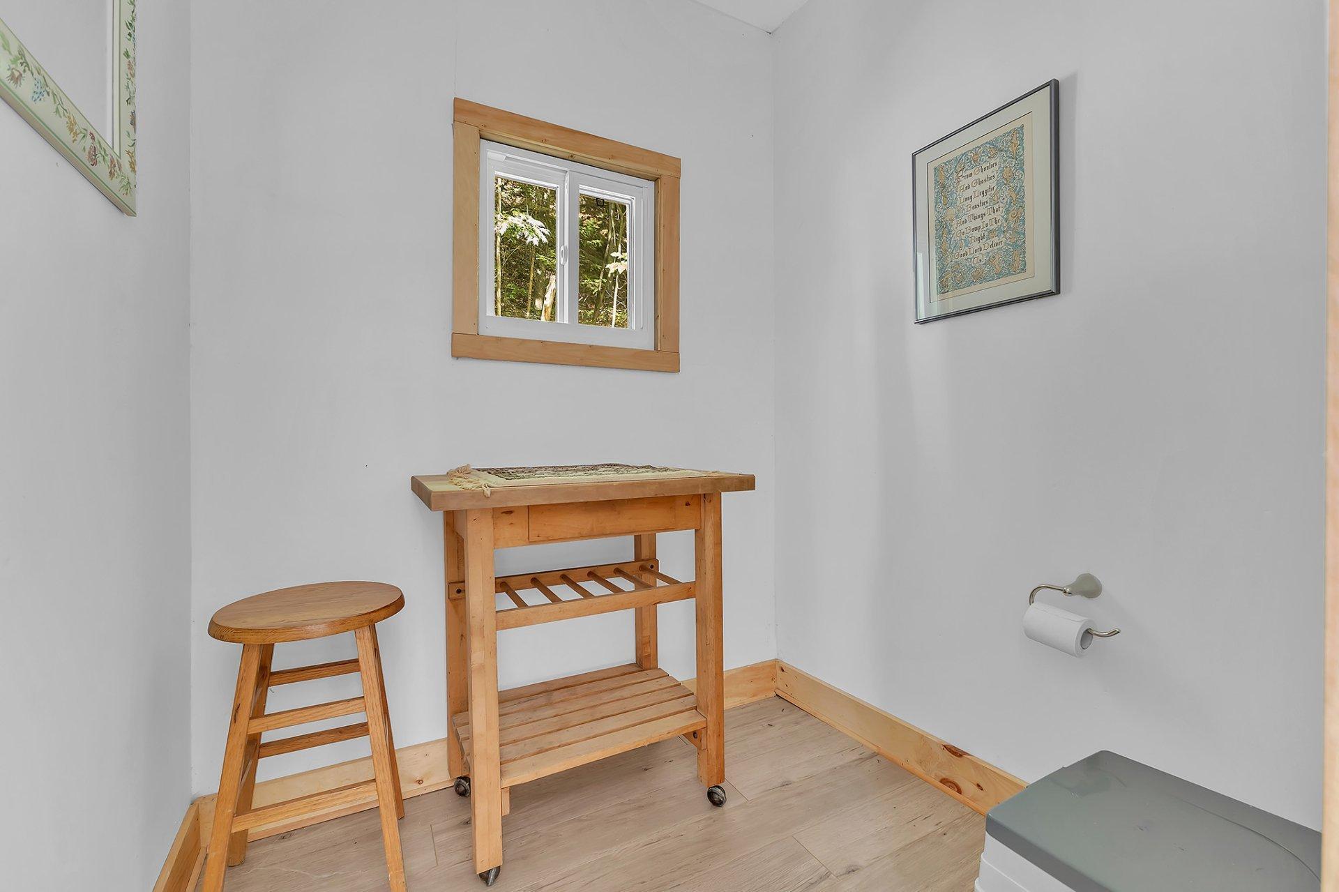 









21


Rue des Chardonnerets

,
Val-des-Monts,




QC
J8N5C3

