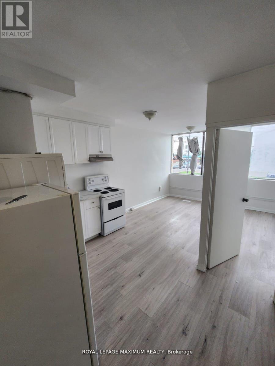 












827 ALBION ROAD

,
Toronto,




Ontario
M9V1H2


