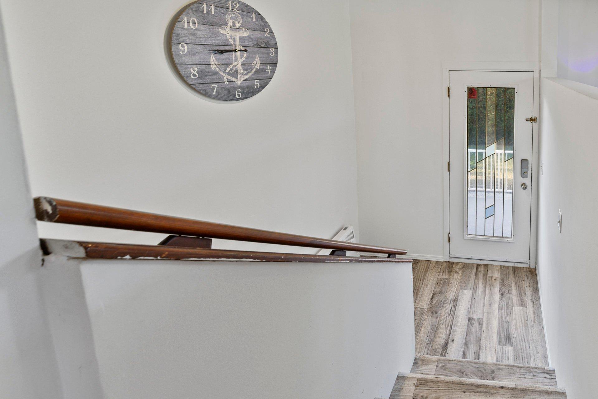 









414


72e Avenue

,
Saint-Zotique,




QC
J0P1Z0

