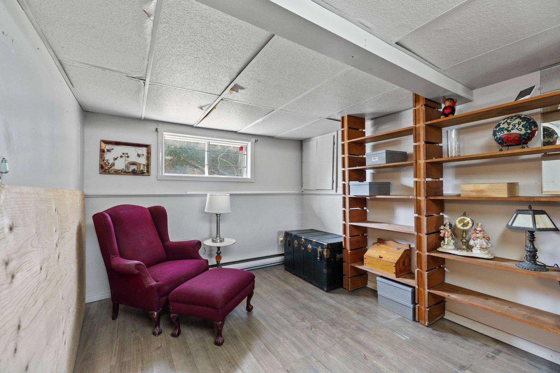 









414


72e Avenue

,
Saint-Zotique,




QC
J0P1Z0

