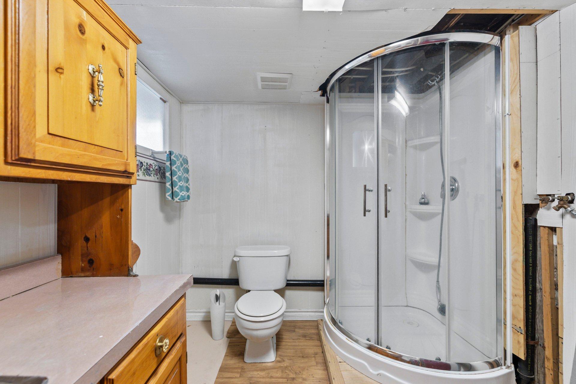 









414


72e Avenue

,
Saint-Zotique,




QC
J0P1Z0

