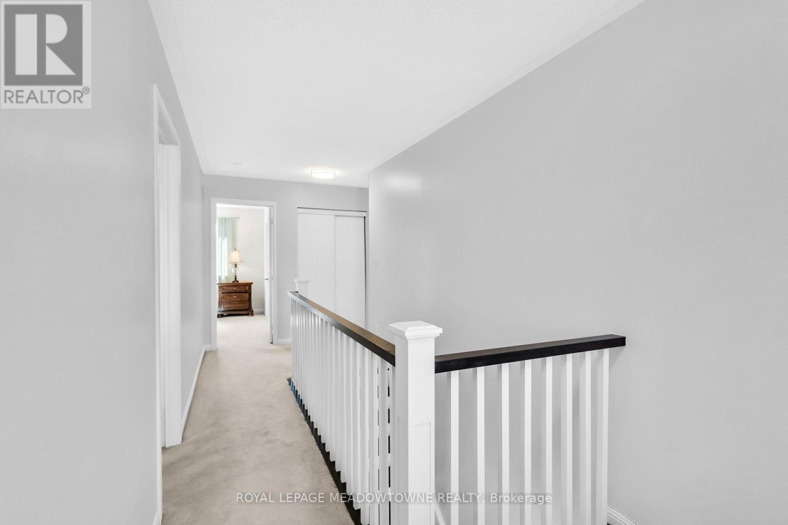 












583 CAVERHILL CRESCENT

,
Milton,




Ontario
L9T5K5

