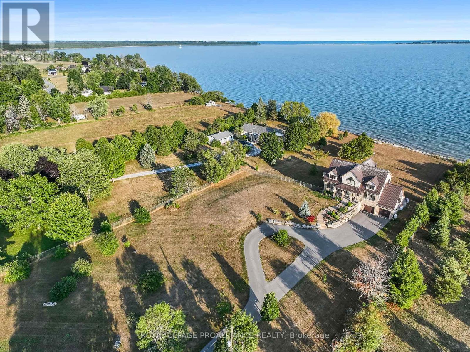 












263 LAKESHORE ROAD

,
Brighton,




Ontario
K0K1H0

