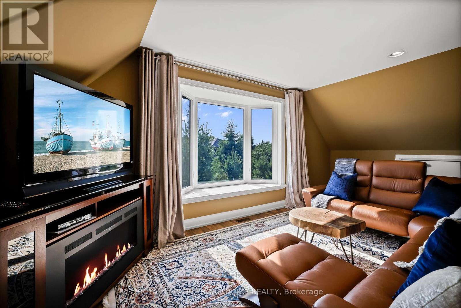 












263 LAKESHORE ROAD

,
Brighton,




Ontario
K0K1H0

