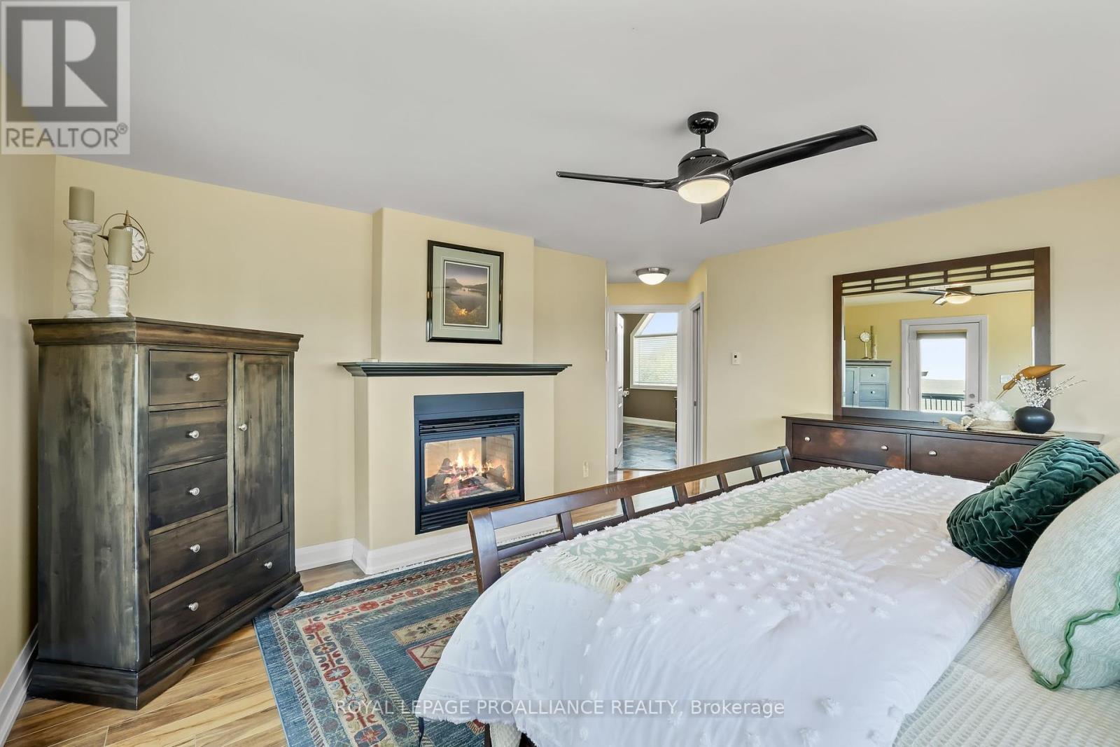 












263 LAKESHORE ROAD

,
Brighton,




Ontario
K0K1H0

