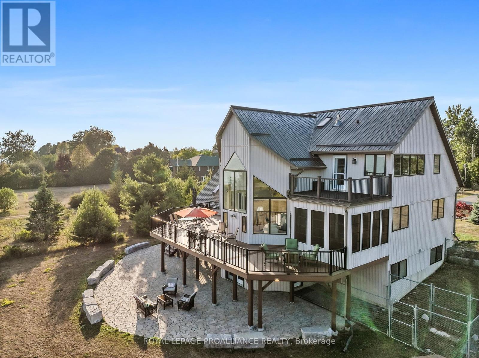 












263 LAKESHORE ROAD

,
Brighton,




Ontario
K0K1H0

