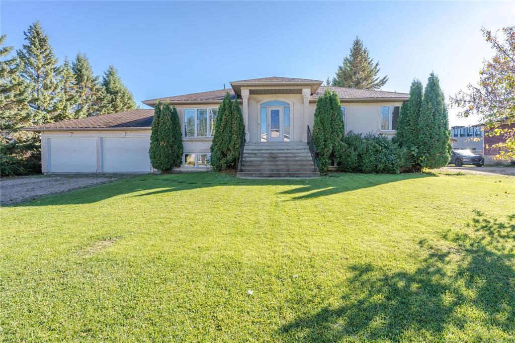 












11 Boily Place

,
La Broquerie,




Manitoba
R0A0W0

