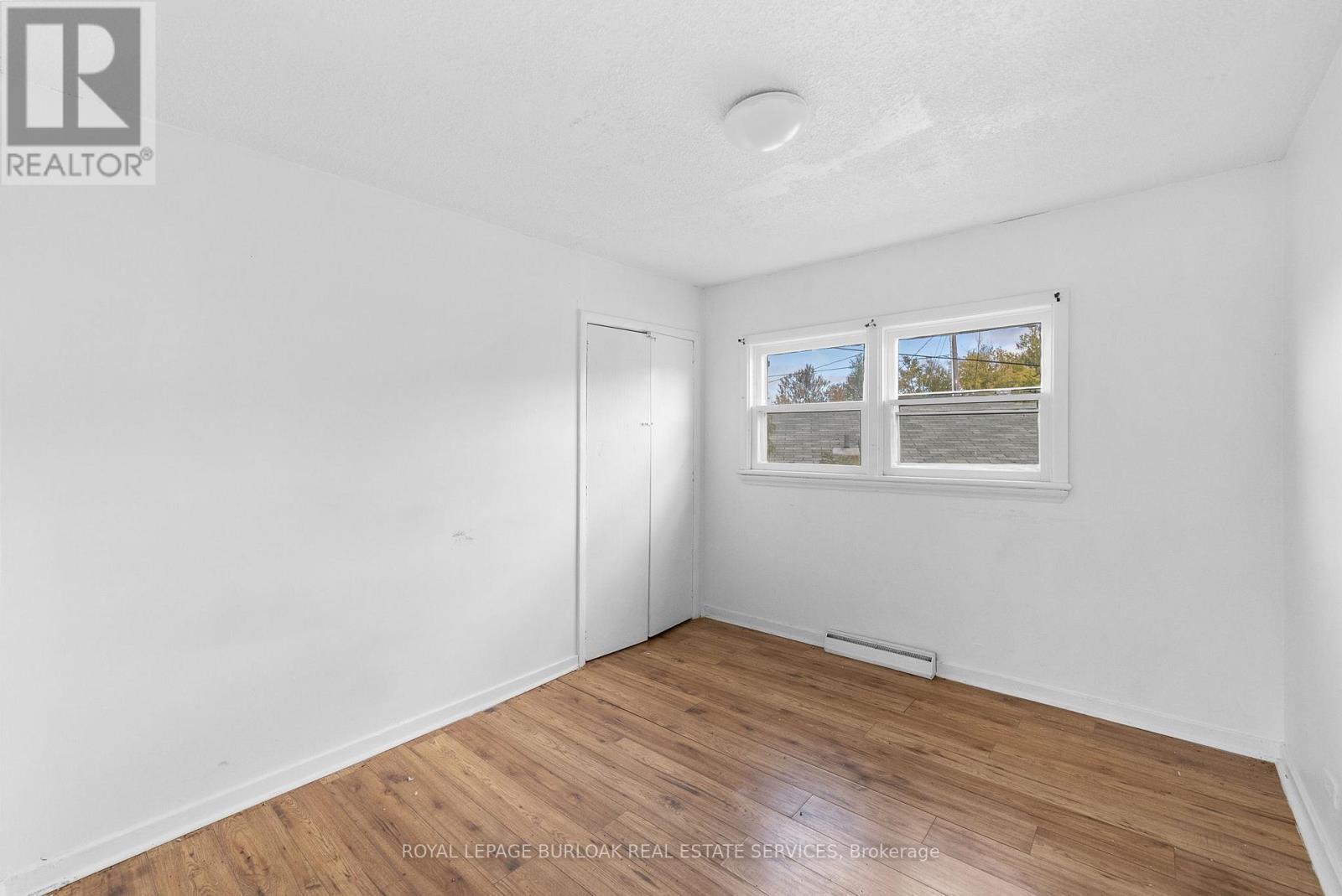 












381 LESLIE STREET

,
Greater Sudbury,




Ontario
P3B2T4

