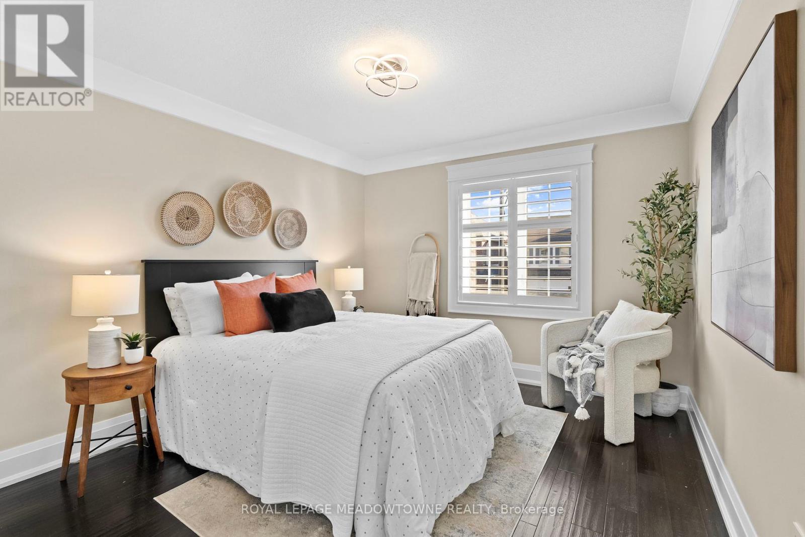 












729 WETTLAUFER TERRACE

,
Milton,




Ontario
L9T8M8

