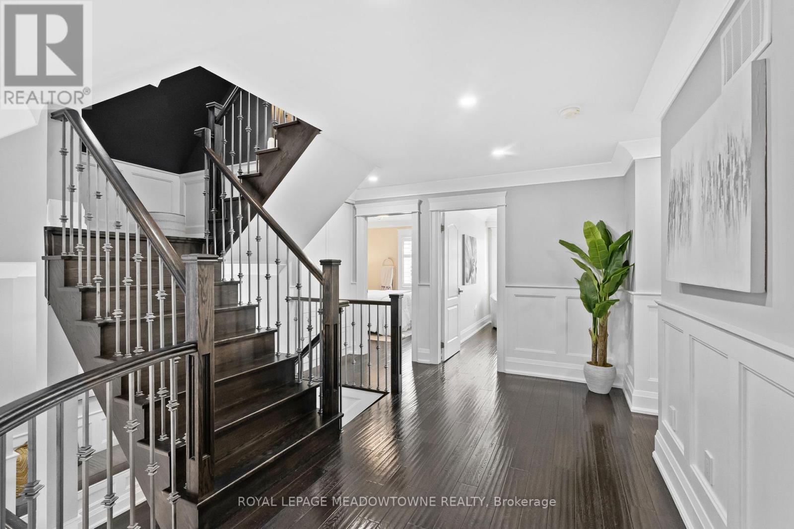 












729 WETTLAUFER TERRACE

,
Milton,




Ontario
L9T8M8

