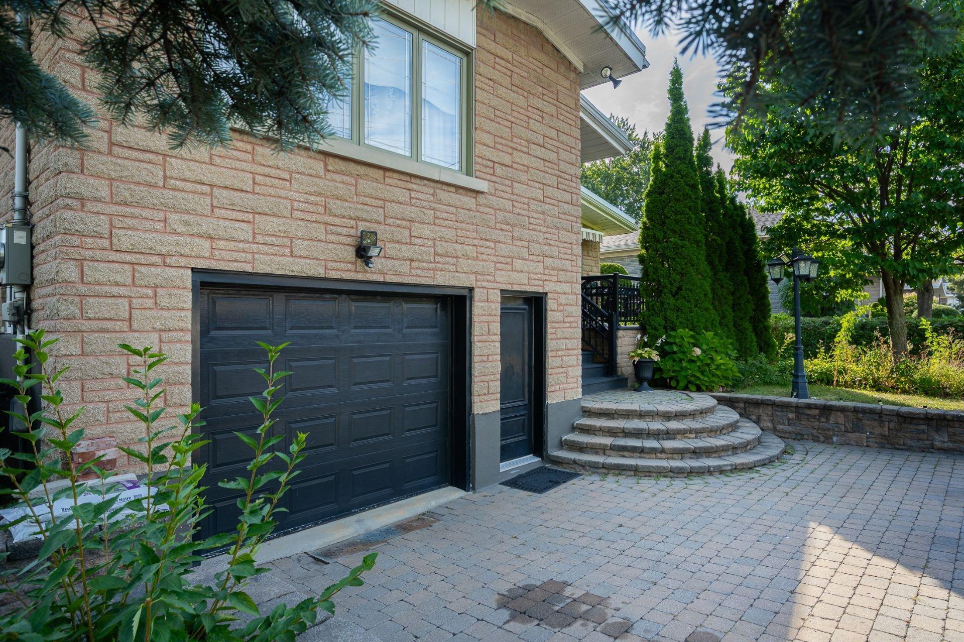 









295


Rue Notre-Dame-de-Fatima

,
Laval (Duvernay),




QC
H7G3Z1

