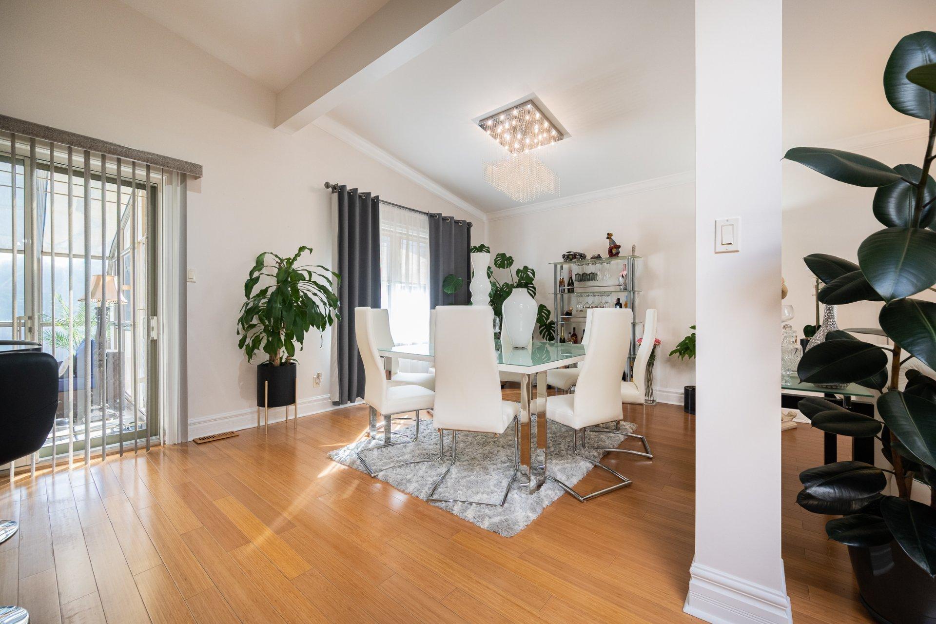 









295


Rue Notre-Dame-de-Fatima

,
Laval (Duvernay),




QC
H7G3Z1

