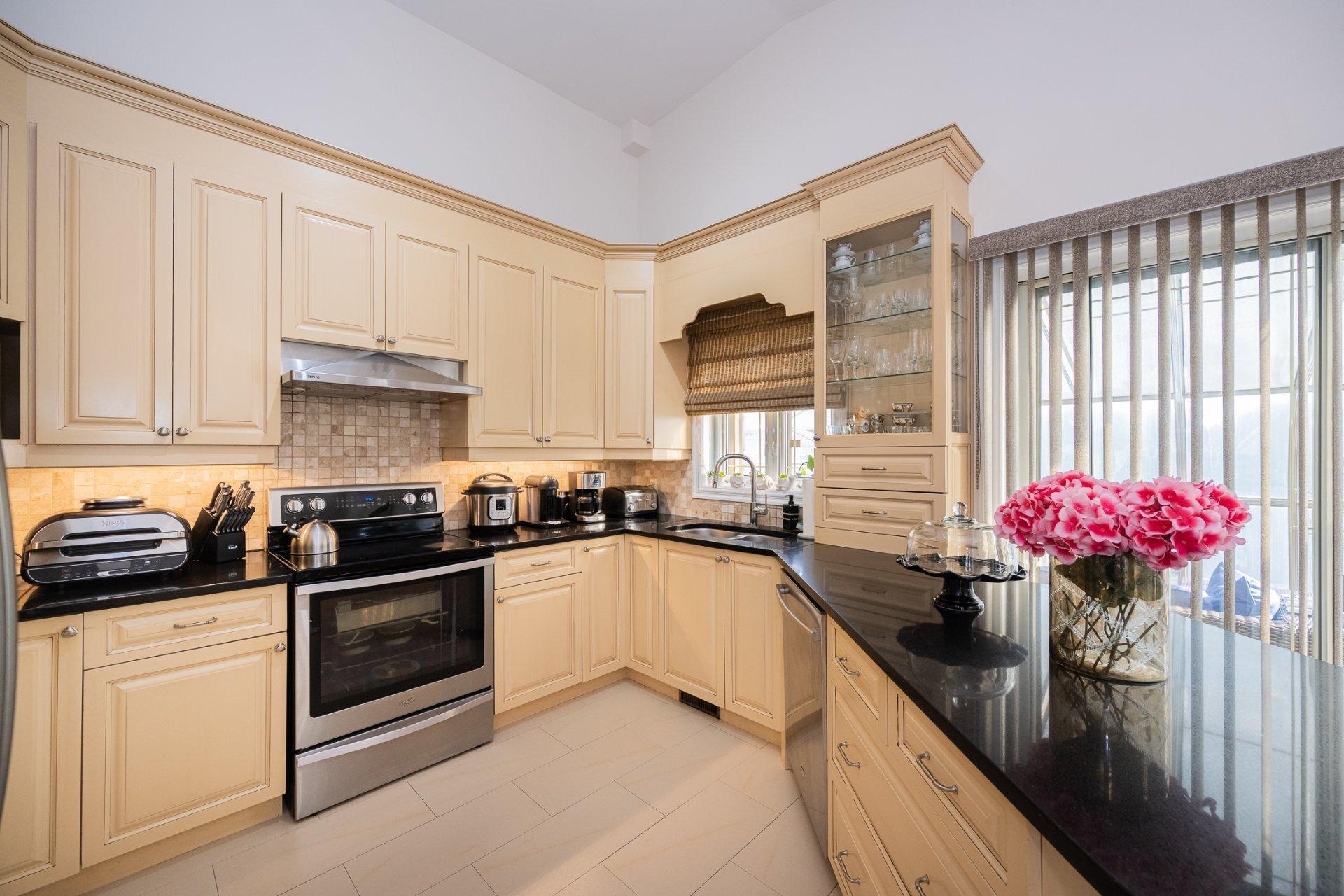 









295


Rue Notre-Dame-de-Fatima

,
Laval (Duvernay),




QC
H7G3Z1

