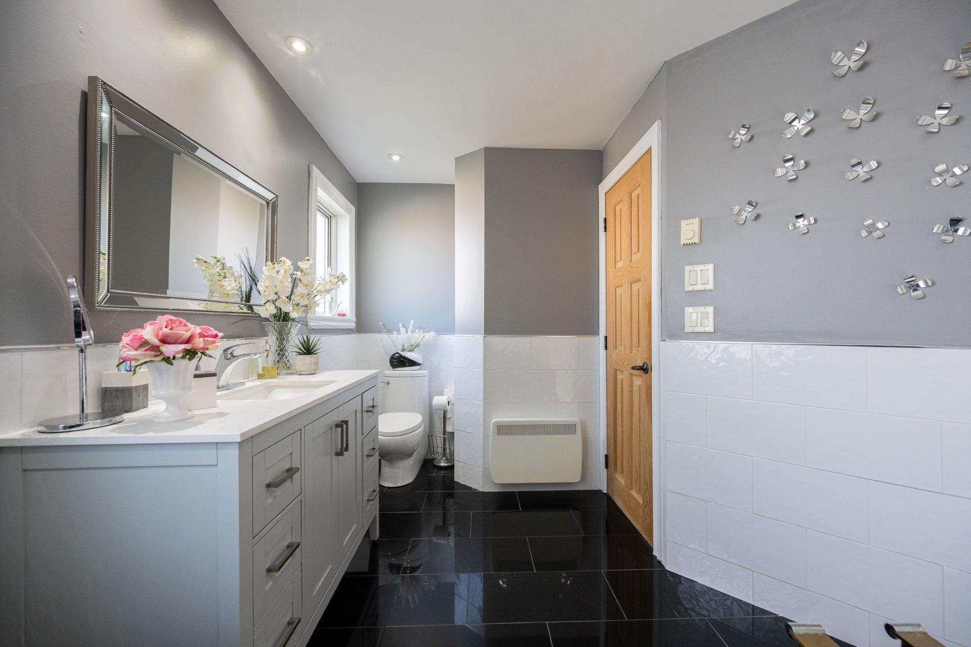 









295


Rue Notre-Dame-de-Fatima

,
Laval (Duvernay),




QC
H7G3Z1

