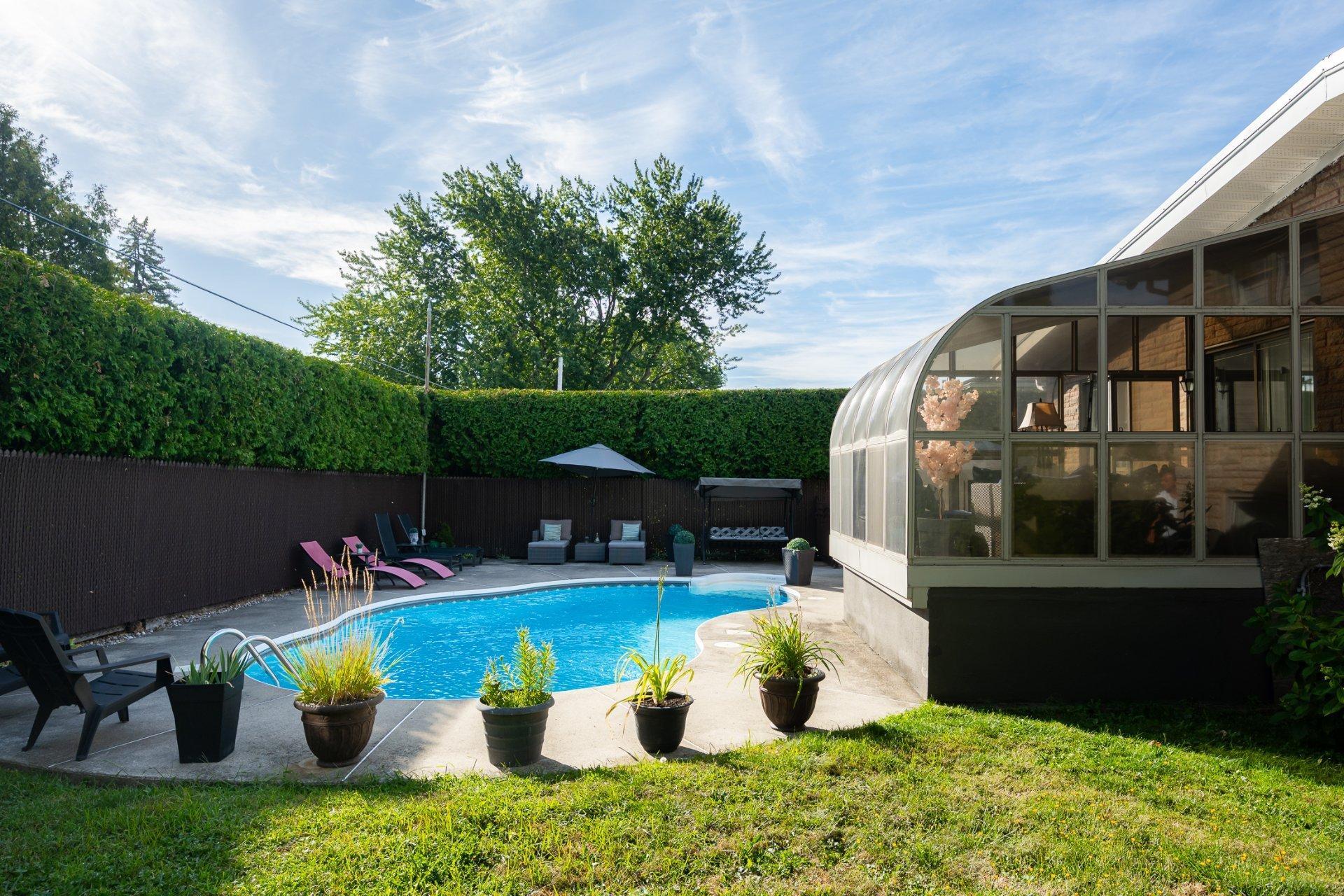 









295


Rue Notre-Dame-de-Fatima

,
Laval (Duvernay),




QC
H7G3Z1

