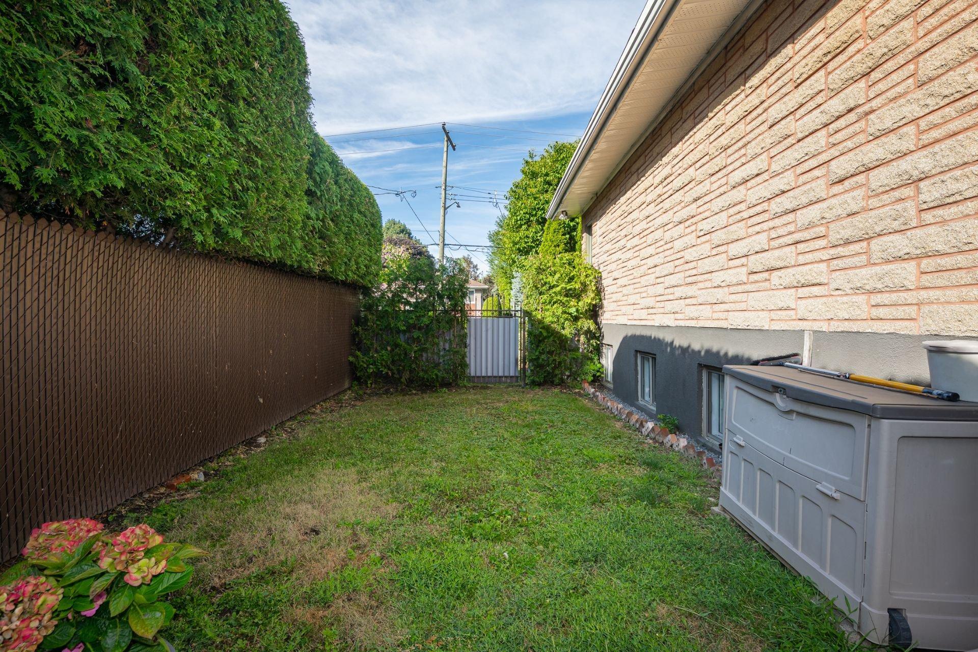 









295


Rue Notre-Dame-de-Fatima

,
Laval (Duvernay),




QC
H7G3Z1

