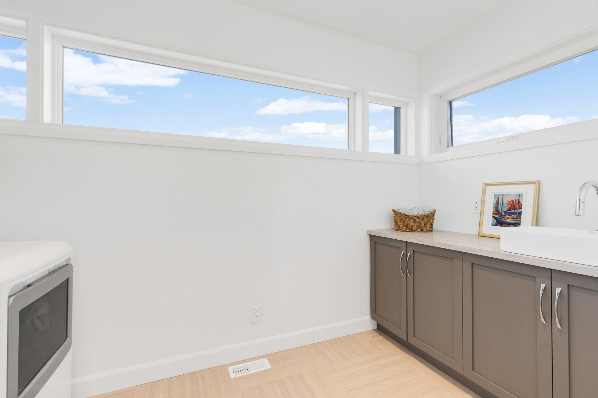 









10


Rue Yvette-Brind'Amour

,
Notre-Dame-de-l'Île-Perrot,




QC
J7W3P5

