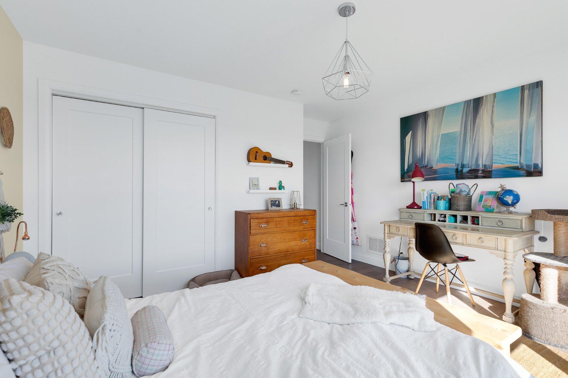 









10


Rue Yvette-Brind'Amour

,
Notre-Dame-de-l'Île-Perrot,




QC
J7W3P5

