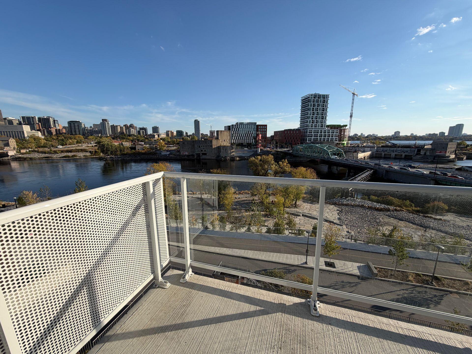 









30


Rue Jos-Montferrand

, 510,
Gatineau (Hull),




QC
J8X0C1

