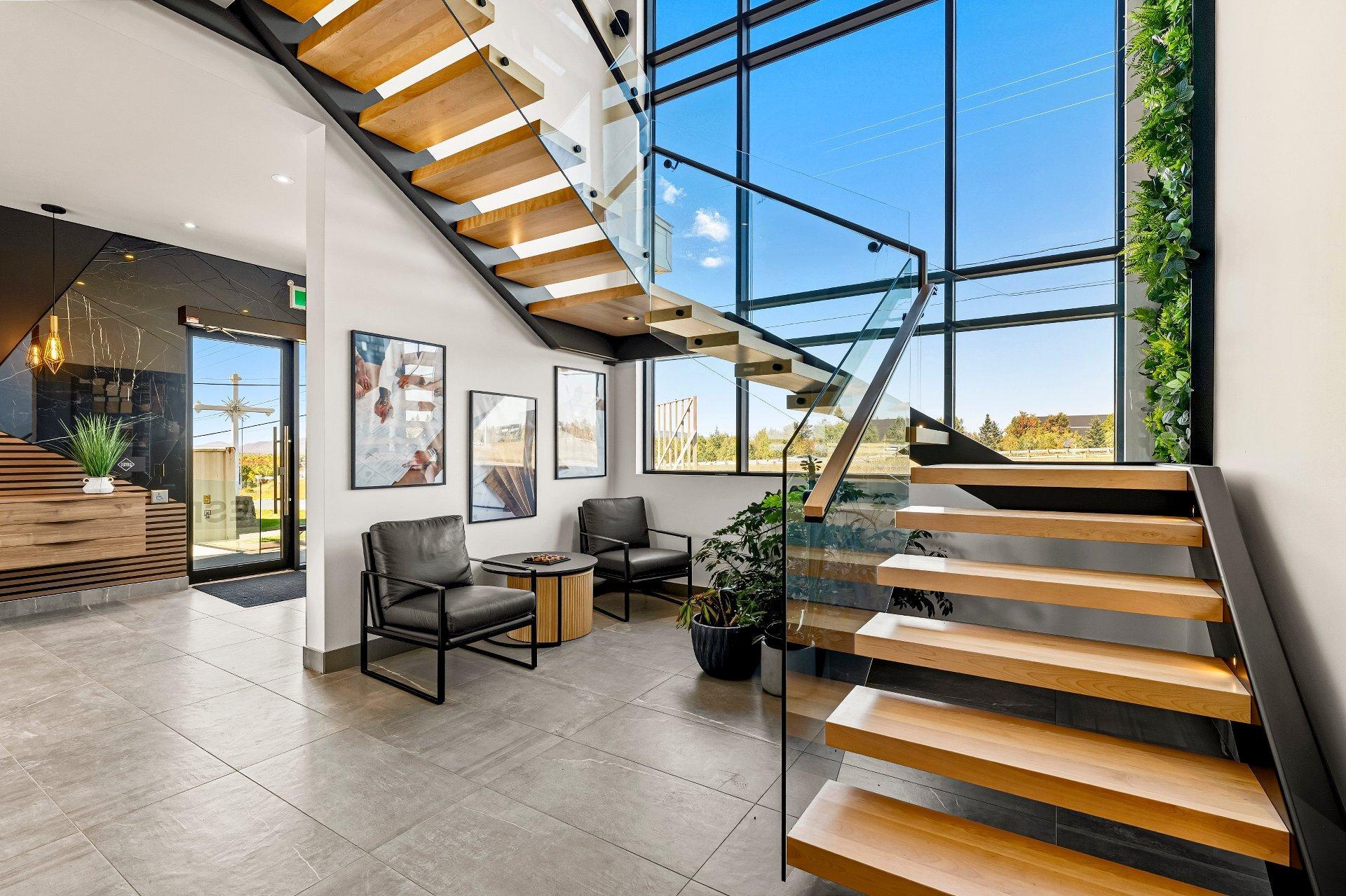 









4208

 - 4214


Rue Sherbrooke

,
Magog,




QC
J1X5R2

