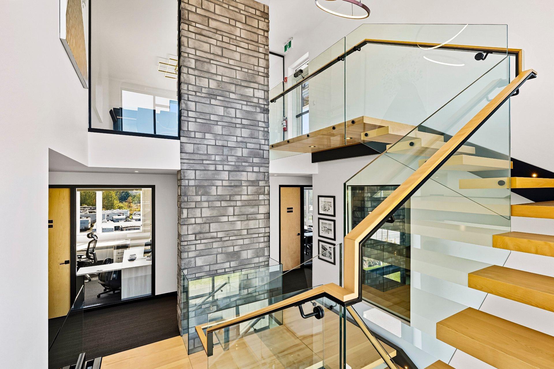 









4208

 - 4214


Rue Sherbrooke

,
Magog,




QC
J1X5R2

