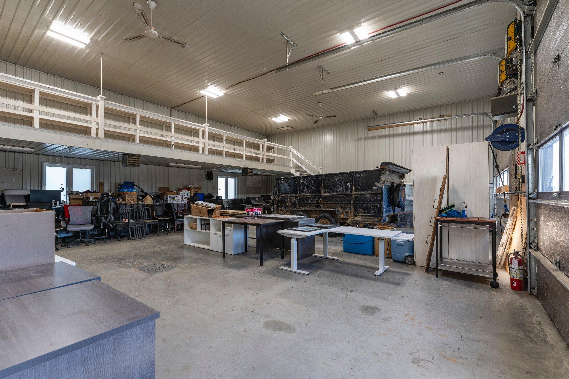 









4208

 - 4214


Rue Sherbrooke

,
Magog,




QC
J1X5R2

