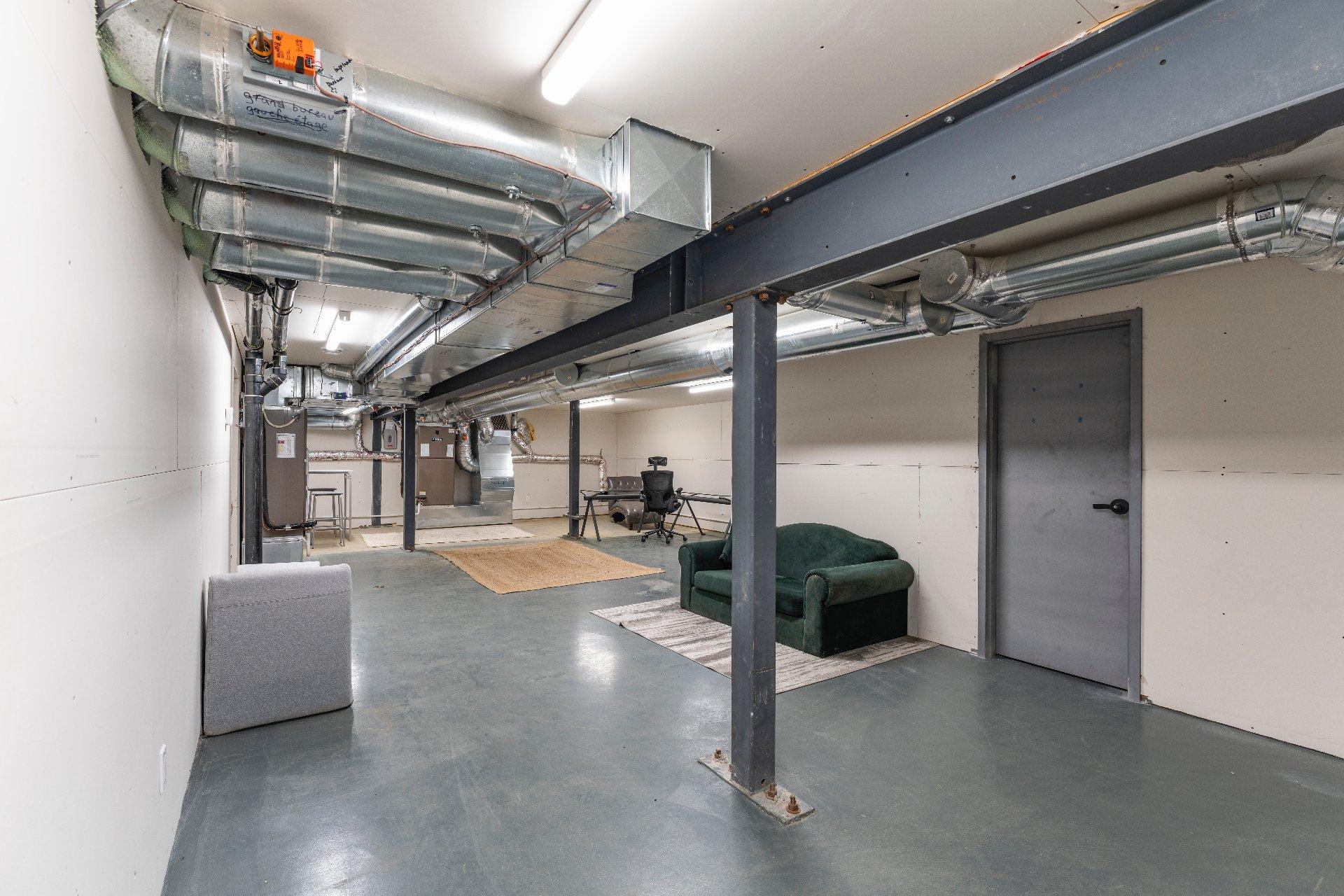 









4208

 - 4214


Rue Sherbrooke

,
Magog,




QC
J1X5R2

