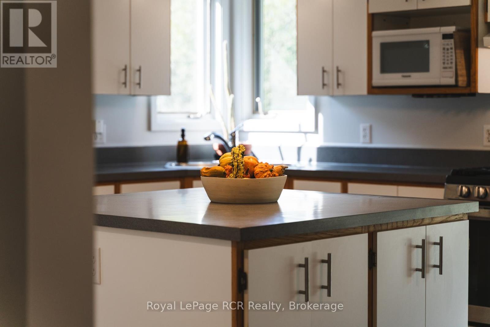 












74074 10 SIDE ROAD

,
West Grey,




Ontario
N0G1S0

