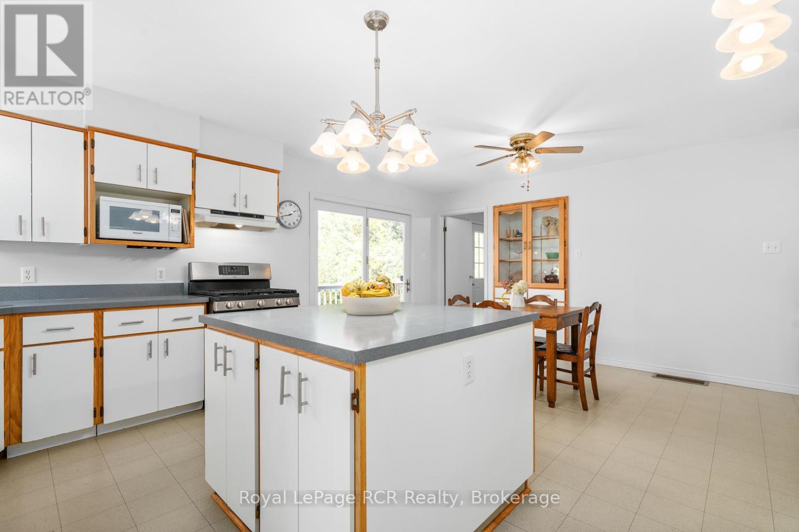 












74074 10 SIDE ROAD

,
West Grey,




Ontario
N0G1S0

