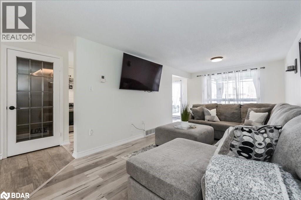 












164 TAIT Crescent

,
Fergus,




Ontario
N1M3P5

