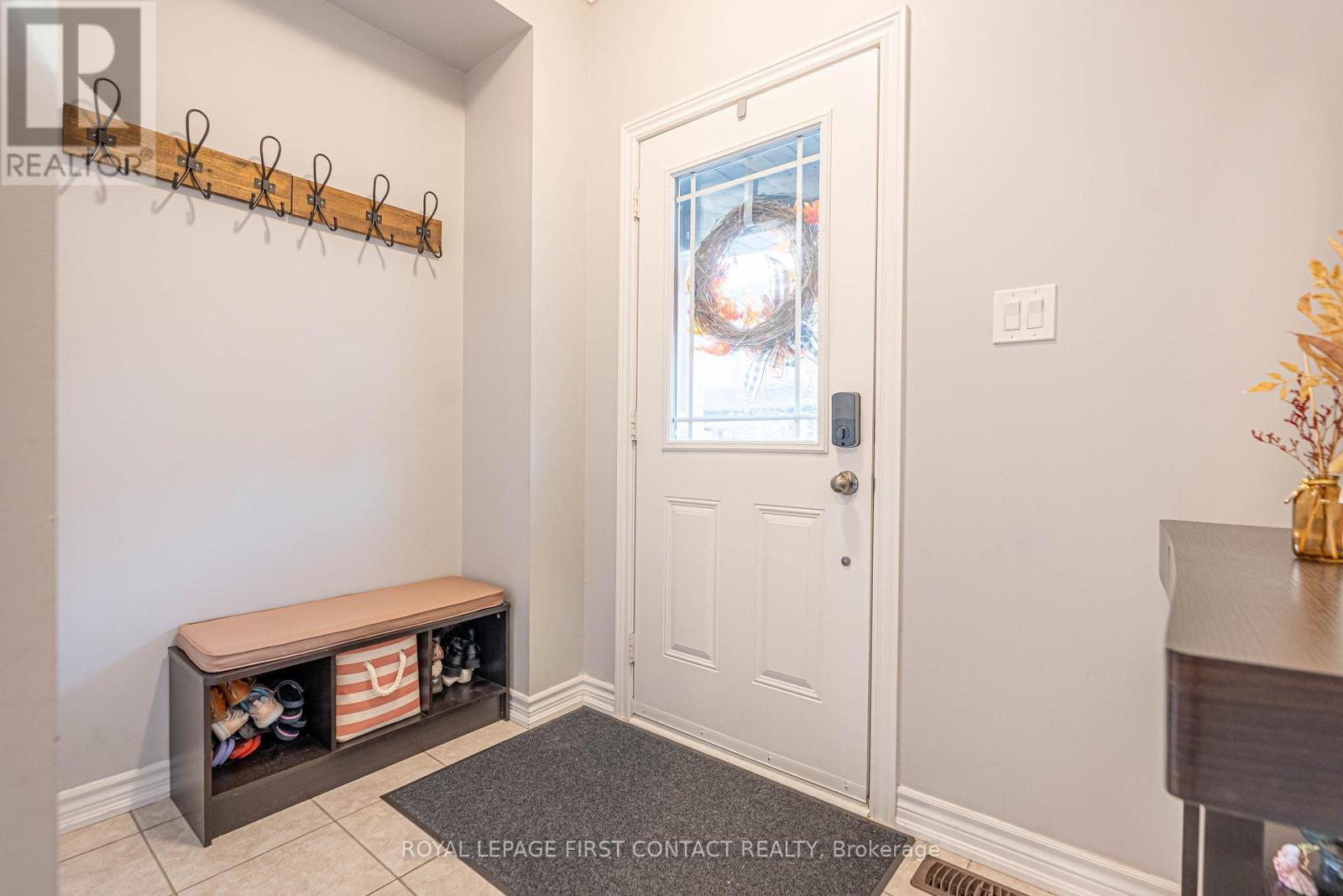 












26 DENEB STREET

,
Barrie,




Ontario
L4M0K6

