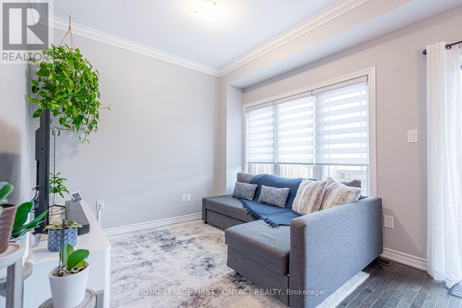 












26 DENEB STREET

,
Barrie,




Ontario
L4M0K6

