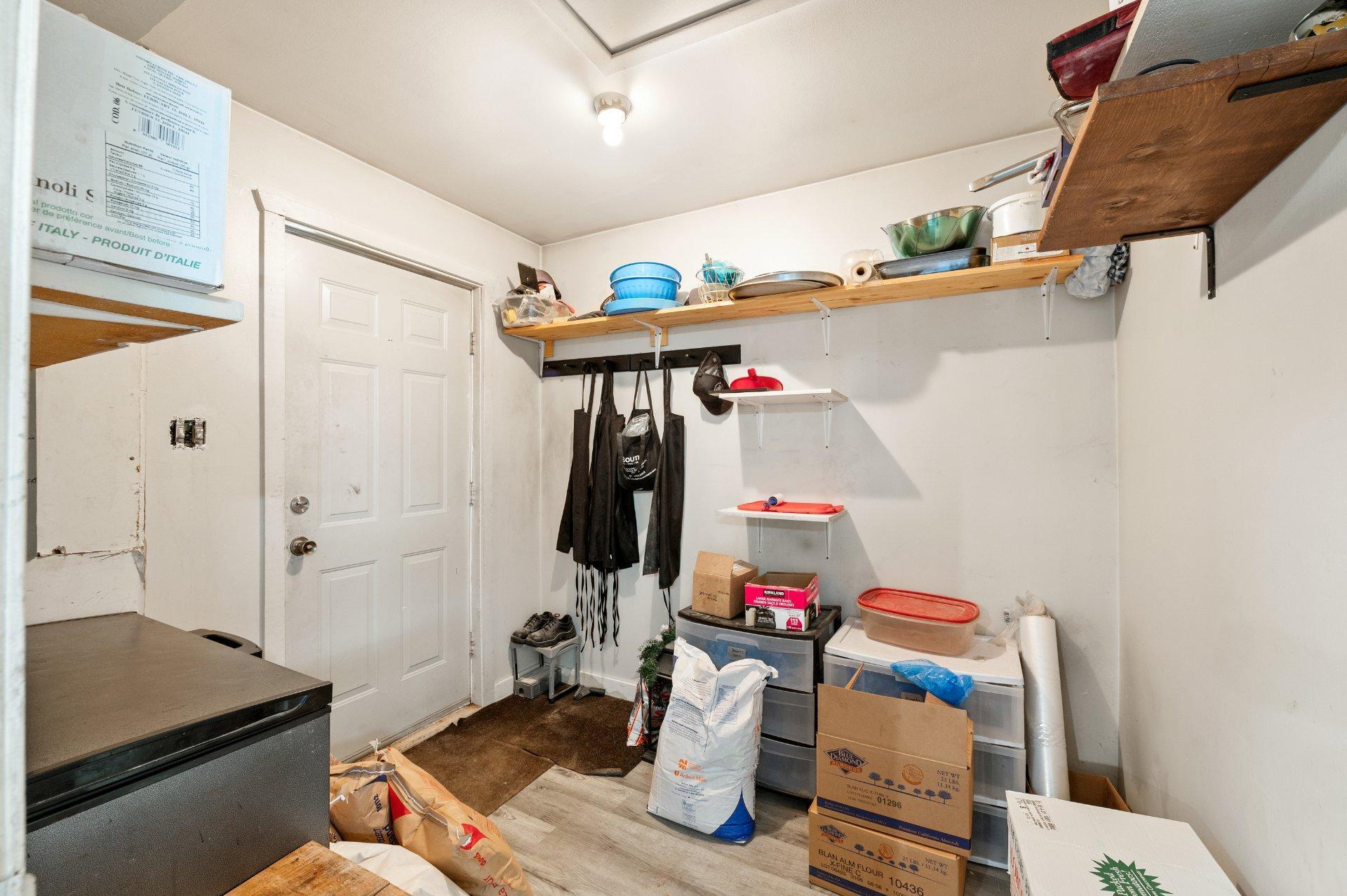 









1034Z


Boul. Rolland-Cloutier

,
Lantier,




QC
J0T1V0

