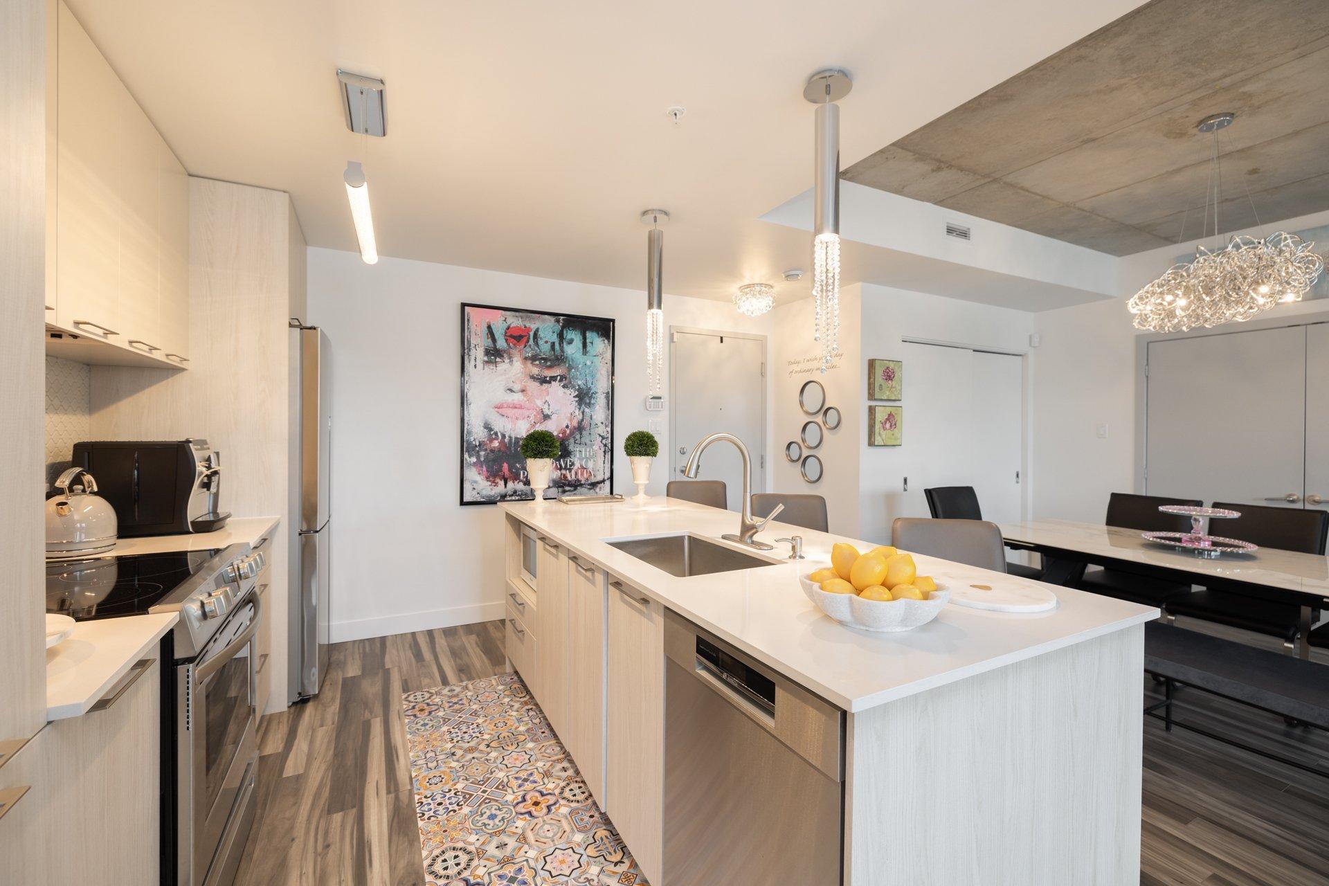 









4


Av. Donegani

, 101,
Pointe-Claire,




QC
H9R0C8

