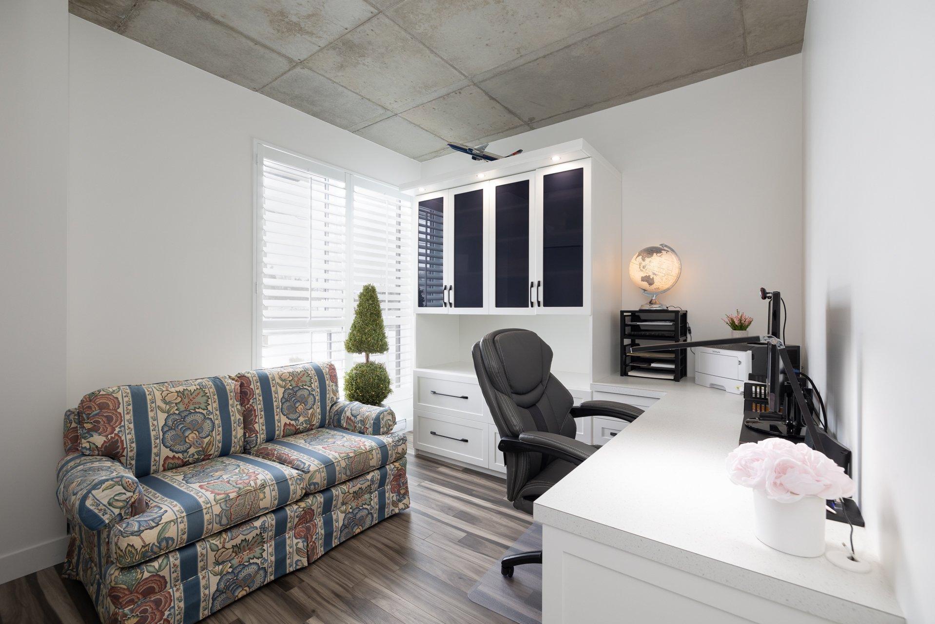 









4


Av. Donegani

, 101,
Pointe-Claire,




QC
H9R0C8

