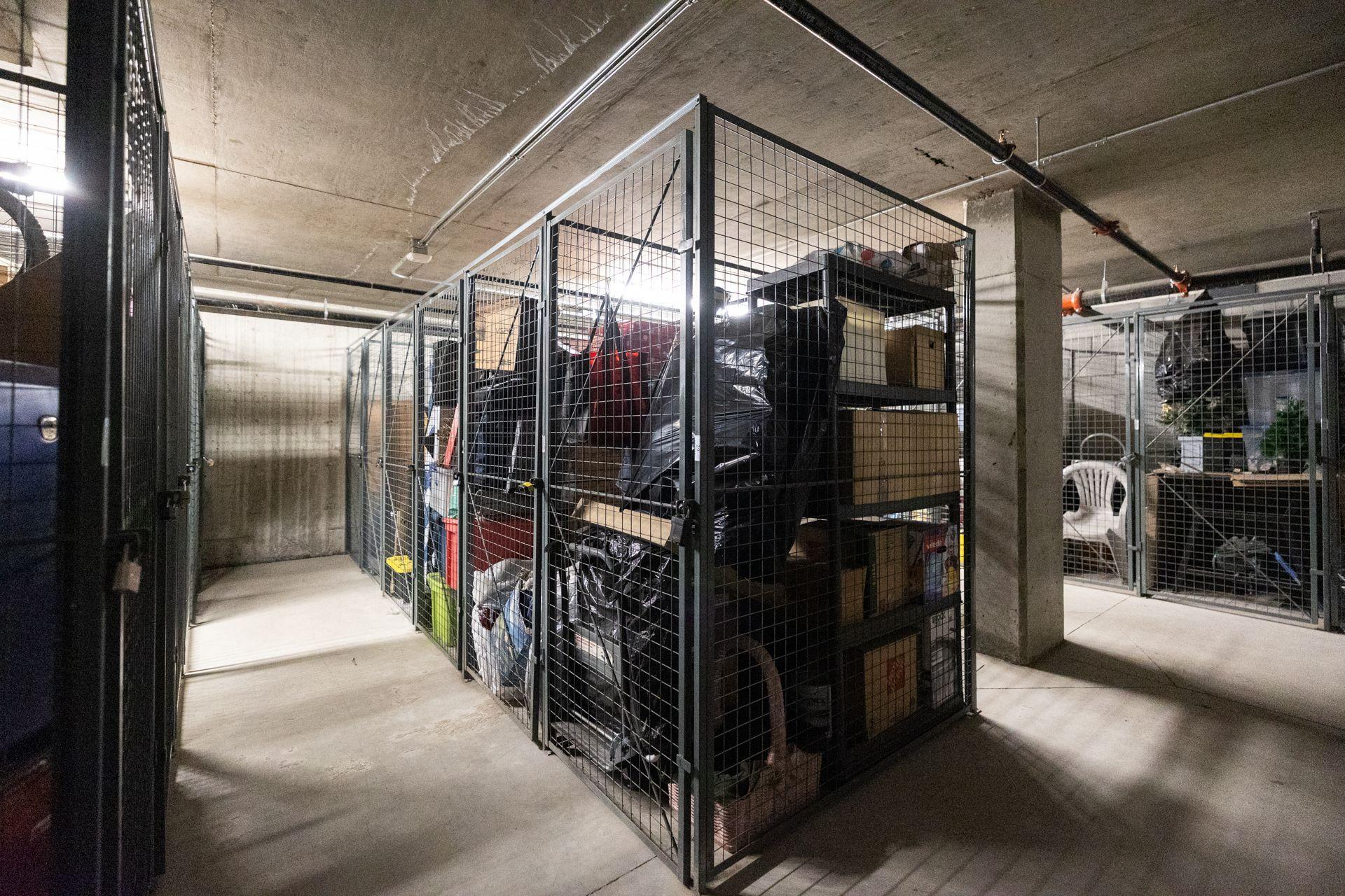 









4


Av. Donegani

, 101,
Pointe-Claire,




QC
H9R0C8

