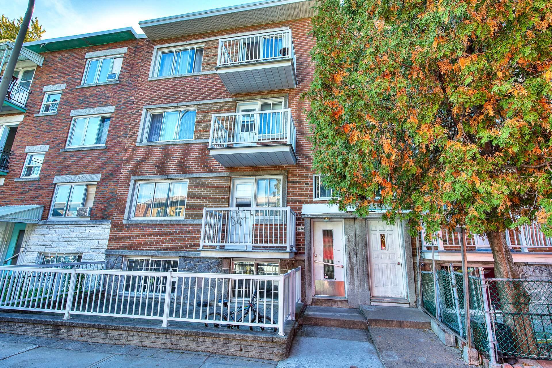 









7430


Av. d'Outremont

,
Montréal (Villeray/Saint-Michel/Parc-Extension),




QC
H3N2L8

