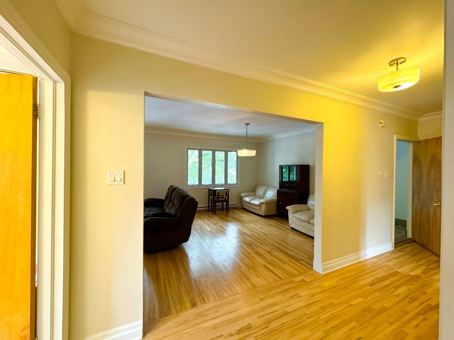 









1677


Boul. Desmarchais

,
Montréal (Le Sud-Ouest),




QC
H4E2B5

