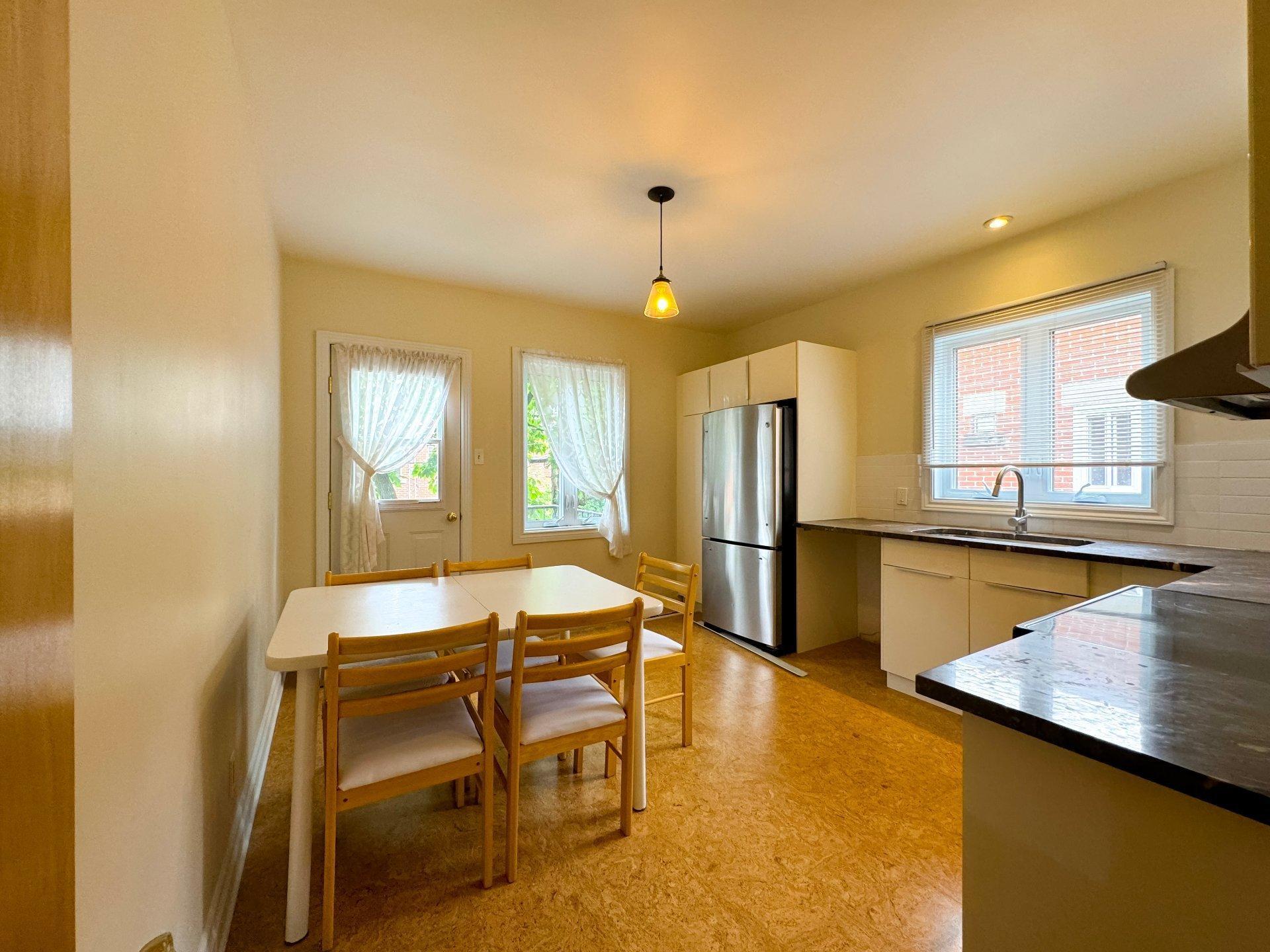









1677


Boul. Desmarchais

,
Montréal (Le Sud-Ouest),




QC
H4E2B5

