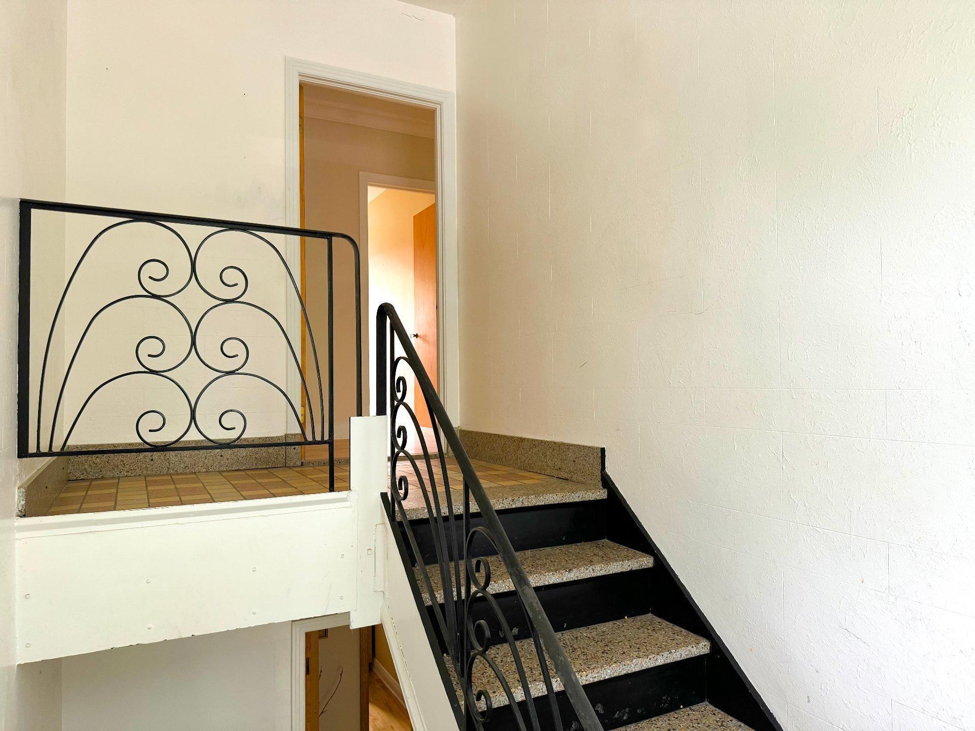









1677


Boul. Desmarchais

,
Montréal (Le Sud-Ouest),




QC
H4E2B5

