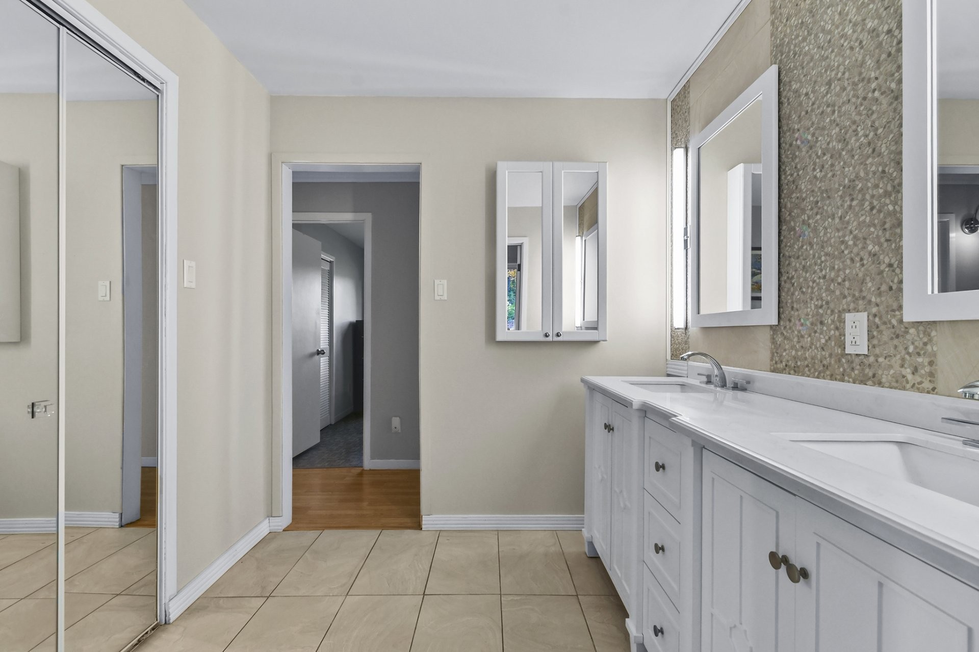 









131


Rg St-Pierre

,
Saint-Jean-de-Matha,




QC
J0K2S0

