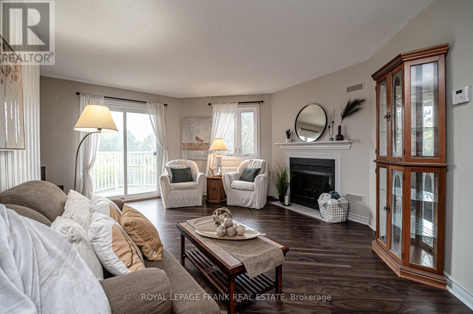












314 - 191 LAKE DRIVEWAY WAY W

,
Ajax (South West),




Ontario
L1S7H9

