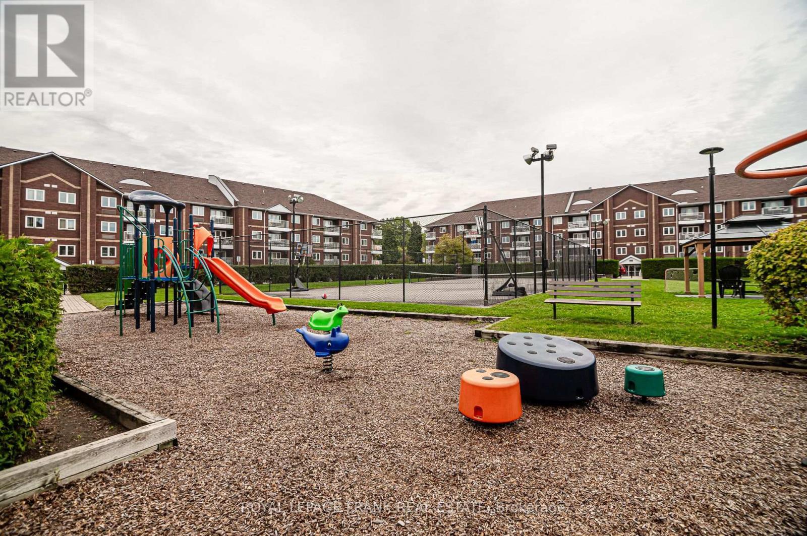 












314 - 191 LAKE DRIVEWAY WAY W

,
Ajax (South West),




Ontario
L1S7H9

